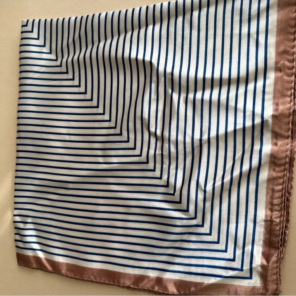 Striped Scarf P75 - Picture 4 of 6